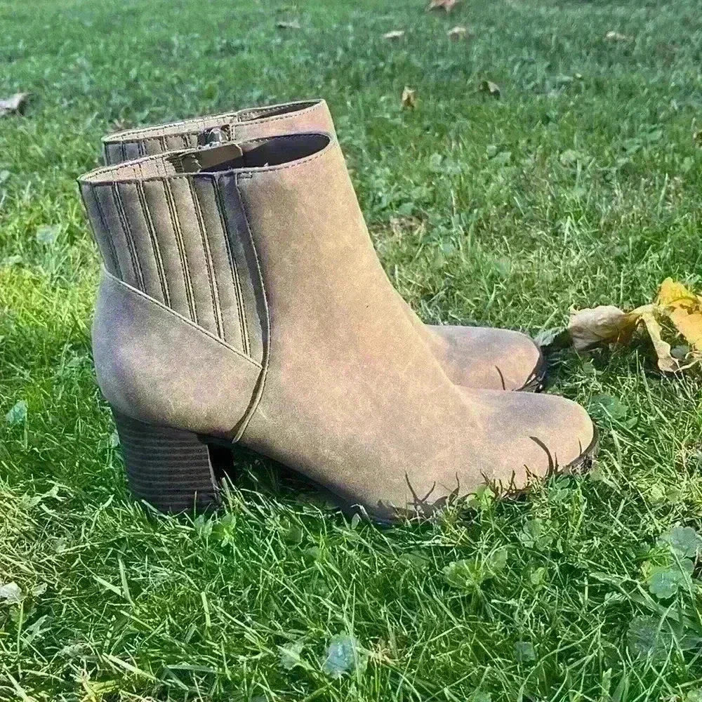 Brand new Kelly and Katie heeled boots